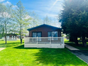 The Beak Lodge with Hot Tub